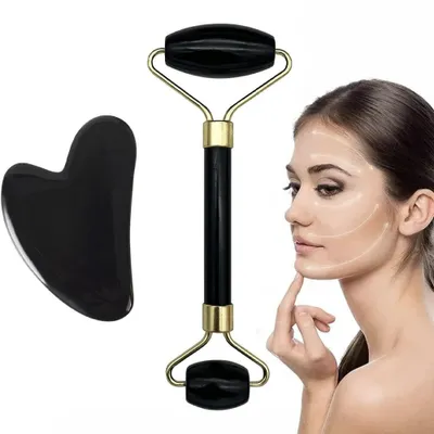 Immagine prodotto di Set con rullo di giada e strumento Gua Sha: rullo viso e pietra Gua Sha, massaggio viso, occhi e collo. Rullo massaggiante per la cura della pelle. Colore: nero