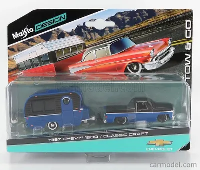 Imagen del producto de Maisto 15368-11, Chevrolet 1500 con remolque, azul/, escala 1:64, modelo de coche