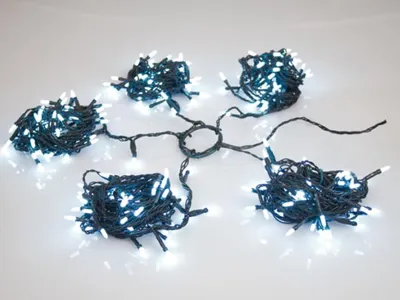 Obrázok produktu pre Rýchlostné svetlo LED - 330 bielych lámp - Zelený drôt - Modulátor - 24 V (pre strom 240 cm)