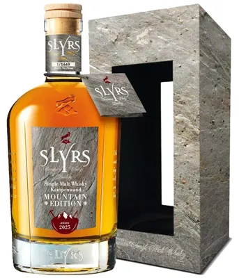 Produktbild von Slyrs Mountain Edition - Kampenwand - 2025 - Single Malt Whisky