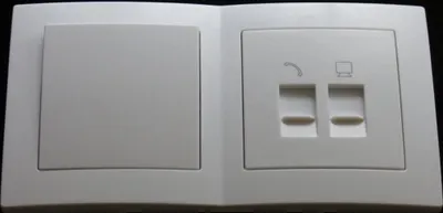 Produktbild von 7929 Levina Kunststoff Kombi Wechselschalter / Computer+RJ45 +RJ11