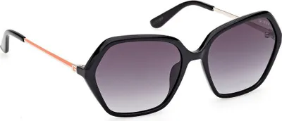 Productafbeelding van Guess GU00134 gepolariseerde zonnebril voor dames, zwart, glazuur. Mannenmodel: zwart, glazuur