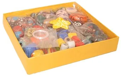 Produktbild von Ketten-Bastel-Set aus Indien mit Glasperlen, Holzperlen und Nylonschnur