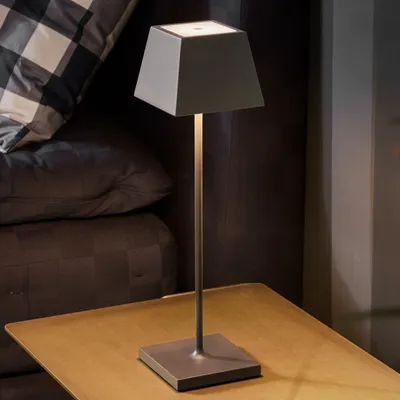 Produktbild von SIGOR Akku-Tischleuchte Nuindie 370mm graphitgrau eckig 2,2W FlexMood 2200K/2700K IP54 Ra85 dimmbar