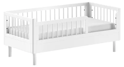 Produktbild von Kinderbett >Buche massiv< in weiß lackiert - 144x60x74 (BxHxT)