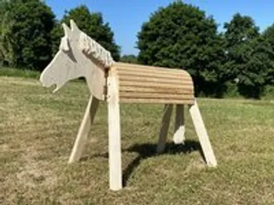 Produktbild von Holzpferd Wolle mit weicher Baumwollmähne, Sitzhöhe 90 cm, unlasiert