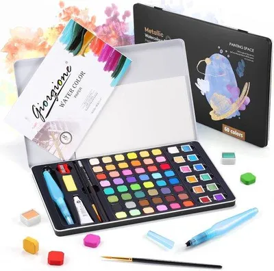 Imagen del producto de Set de acuarelas con 60 colores vibrantes. Incluye pinturas metálicas y fluorescentes. Incluye 8 blocs de papel para acuarela. Ideal para artistas, principiantes y aficionados
