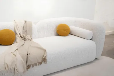 Produktbild von Weißes 3-Sitzer Sofa Wohnzimmer Polstercouch Designer Dreisitzer
