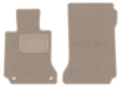 Image de Tapis avant en moquette pour Mercedes C W204 2007-2014 (berline/break/coupé) – 2 pièces, beiges, sur mesure – Wielganizator LUX