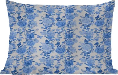 Produktbild von MuchoWow® Outdoor Kissen - Blumen - Rosen - Blau - 60x40 cm - Wetterfest - Lounge Kissen - Zierkissen - Kissen für Innenräume