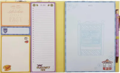 Produktbild von Gilmore Girls Notizblock-Set mit 5 Blöcken, Stift, Haftnotizen & klappbarem Hardcover-Etui