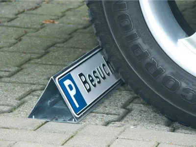 Produktbild von SafetyMarking Parkplatzbegrenzng B525xT130xH115 mm