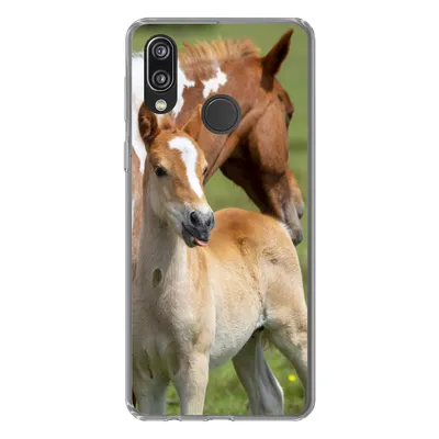 Produktbild von MuchoWow® Handyhülle Schutzhülle Hülle für Huawei P20 Lite (2020) Pferde - Fohlen - Gras Silikon Softcase Handy Hülle - Kartenhalter