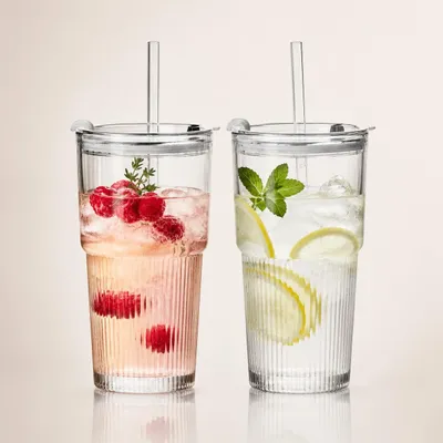 2er-Set Trinkgläser 600 ml mit Deckel & Glasstrohhalm