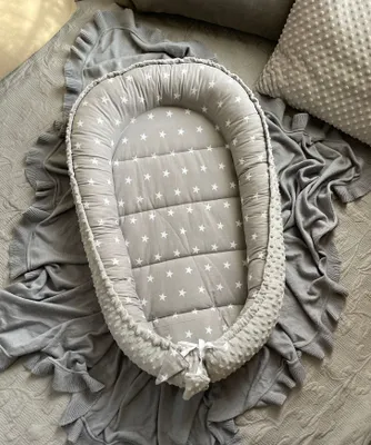 Produktbild von MINKY Grau/STERNE Grau SOLO Babynestchen Unterlage Babynest Wicleklunterlage Reisebett Babydecke Babyausstattung 4 Jarhreszeiten PREMIUM Geschenk