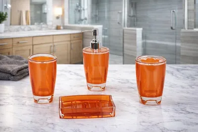 Produktbild von 4-teiliges Badezimmerzubehör-Set mit Seifenspender und Zahnbürstenhalter