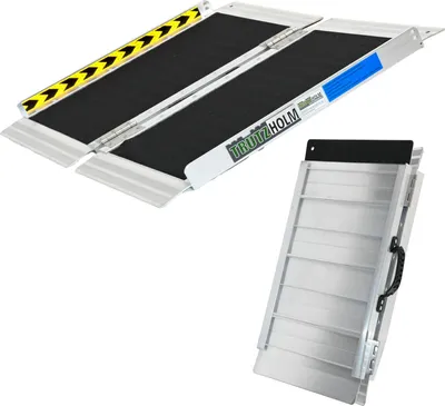 Produktbild von TRUTZHOLM Alu Rollstuhlrampe 61 cm Traglast 272 kg klappbar Antirutsch beschichtet Schwellenrampe