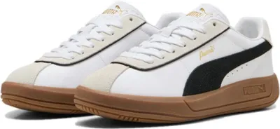 Image de Baskets Puma blanches, taille 40,5