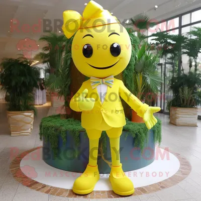 Produktbild von Maskottchen REDBROKOLY Kostümfigur mit zitronengelbem Armband gekleidet in Anzug und Fliege