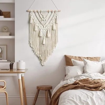 Boho Makramee Wanddekoration Geometrisch Gewebtes Tapestry in Beige Baumwolle - Handgemachtes Bohemian Kunstwerk mit Quaste