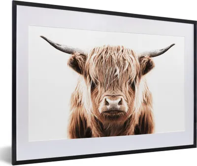 Produktbild von MuchoWow® Gerahmtes Poster Schottischer Highlander - Kuh - Stier 60x40 cm - Poster mit Schwarzem Bilderrahmen Wandposter Rahmen Foto Bilder - Schlafzimmer - Plakat in Rahmen - Drucken