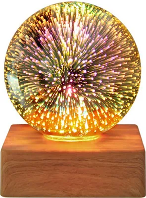 Produktbild von Buntes Glas-Kugel-Nachtlicht 3D – USB-betrieben, Holzsockel, Atmosphärenlicht für Wohnzimmer & Schlafzimmer