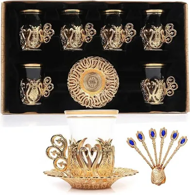Imagen del producto de Juego de 6 vasos turcos artesanales para servir té, agua o Zamzam, con platillo y cuchara (estilo otomano), color dorado