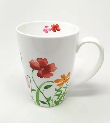 Produktbild von Jumbobecher LOTTA BLUME für 500ml weiß bunt Bone China Porzellan TeaLogic