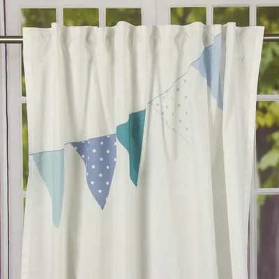 Produktbild von Fertiggardine Fertigschal Flags mit verdeckten Schlaufen Fähnchen und Schiffchen weiß blau 140x245cm