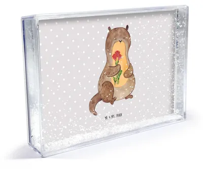 Produktbild von Mr. & Mrs. Panda Bilderrahmen Otter Blumenstrauß - Grau Pastell - Geschenk, Seeotter See, Niedlich, Schneekugel-Bilderrahmen, Objektrahmen, Glitzer-Bilderrahmen, Süß