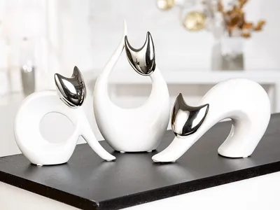 Imagen del producto de Figura decorativa, gato, "Nadja", cerámica, blanco, unidad de venta: 2, largo: 7 cm, ancho: 13 cm, alto: 23 cm. Código: 32510. Número de artículo: 4063387325100