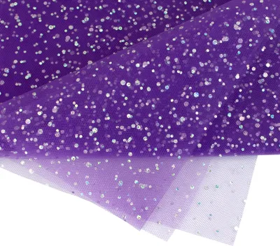 150cm breites, 3m langes, netzartiges lilanes Tüllstoff mit Glitter. Perfekt für Bastelprojekte und Dekorationen