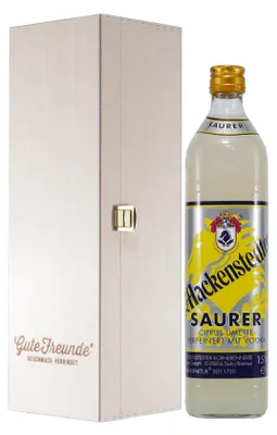 Produktbild von Mackenstedter Saurer Likör mit Geschenk-Holzkiste