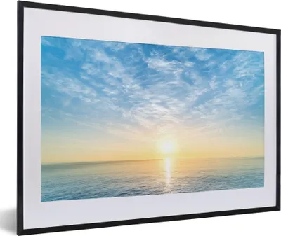 Produktbild von MuchoWow® MuchoWow® Gerahmtes Poster Meer - Sonne - Wolken 60x40 cm - Poster mit zchwarzem Bilderrahmen - Schlafzimmer - Plakat in Rahmen - Drucken