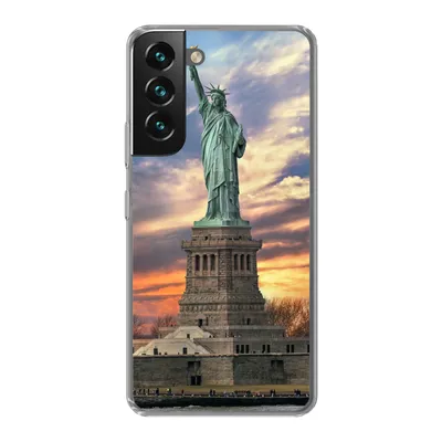 Produktbild von MuchoWow® Handyhülle Schutzhülle Hülle für Samsung Galaxy S22 Freiheitsstatue in New York bei Sonnenuntergang Silikon Softcase Handy Hülle - Mobiltelefonhülle