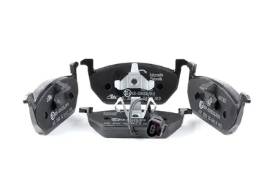 Produktbild von ATE Bremsbeläge Satz Vorne für VW Golf VII Schrägheck (5G1, BQ1, BE1, BE2) 13.0460-7303.2