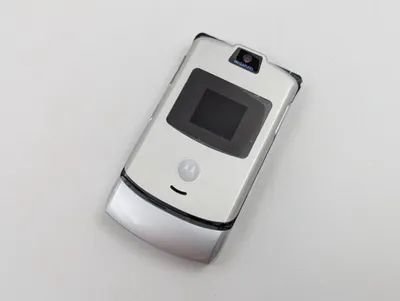 Image de Motorola Moto Razr V3 I Kultovní skládací téléphone classique I argent silver