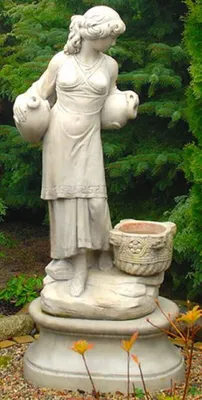 casa padrino luxus barock jugendstil garten terassen hotel restaurant kunststein beton figur skulptur statue steinfigur gartenfigur dekofigur mit blumentopf deko accessoires
