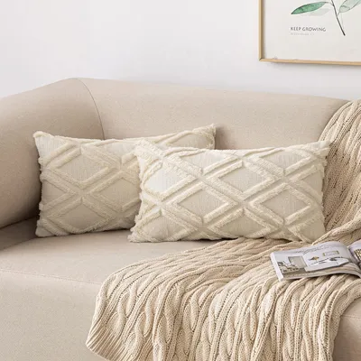 Produktbild von 2er-Set Kissenbezüge, Dekokissen, Samtkissen, Kissenbezüge, Kuschelkissen, Boho-Dekokissen, flauschige Sofakissen, Dekokissen für Sofa und Schlafzimmer, 30 x 50 cm, Beige