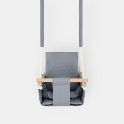 Image de Balançoire pour bébé avec ceinture de sécurité, pour intérieur et extérieur | Fabriquée à la main dans l’UE, gris clair, déperlante et facile à nettoy