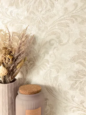 Produktbild von NEWROOM Tapete Beige Vliestapete Ornamente - Mustertapete Vintage Creme Struktur Glanz Metallic Romantisch