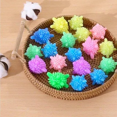 Produktbild von Famanu Wasball für Waschmaschine - wiederverwendbare Trocknerbälle - 12 Stück - 6 cm - bunte Trocknerbälle