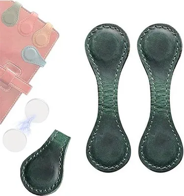 Produktbild von Zwei persönliche, lederne Notizhefter mit magischen Notelementen, voller vintage-geprägter, persönlicher Notenklammern für Lesefreunde, Buchliebhaber und Klassenkameraden, wiederholbar magnetische Sammlerklammern für Zusammenfassen und Ordnen von Büchern - grün -