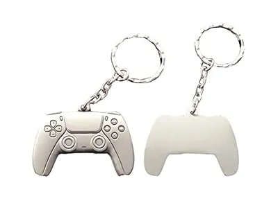 Produktbild von Henecka  E-Sports-Schlüsselanhänger, Gaming Controller, Metall versilbert oxidiert, mit Wunschgravur Größe 50x37x3mm