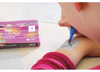 Zdjęcie produktu dla KREUL 62171, Wielobarwny, Dzieci, 6 lat(a), Różowy, Zawieszane pudełko, 4 pens each (Pink, Blue, Green, Black), 3 Stencils