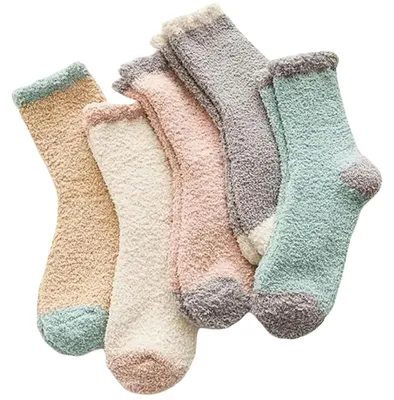 Produktbild von Set mit 5 warmen, flauschigen Socken für Damen