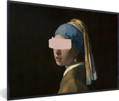 Produktbild von MuchoWow® Gerahmtes Poster Mädchen mit Perlenohrring - Vermeer - Gemälde 90x60 cm - Poster mit Schwarzem Bilderrahmen Wandposter Rahmen Foto Bilder - Fotorahmen - Foto-Plakat