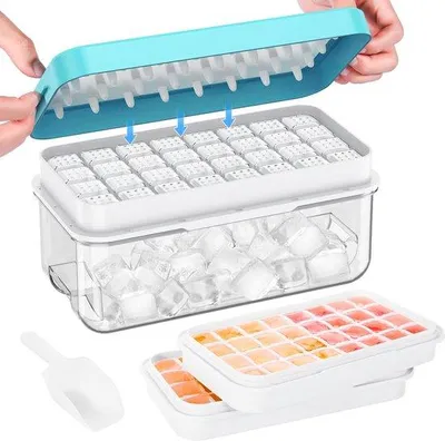 Productafbeelding van Ibenzoa® ijsblokjesvorm met deksel – 2 trays (64 blokjes), stapelbaar, BPA-vrij PP, met scheidingsinzetstuk en ijslepel, drukmechanisme voor eenvoudig verwijderen