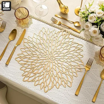 Productafbeelding van Ronde Placemats - Tafelonderleggers - Eettafel Decoratie - Hittebestendig PVC - 38 cm Set van 8 - Goud