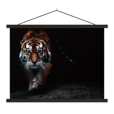 Produktbild von MuchoWow® Textilposter Tiere - Tiger - Schwarz - Wild - Porträt 150x113 cm mit schwarzem Rahmen - Wohnzimmer